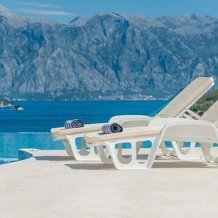 Lavender Bay Apartment C23 Kotor Buitenkant foto